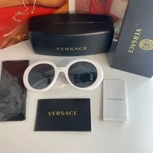 Versace | Accessories | New Versace Dark Gray Round Ladies  display picture 1